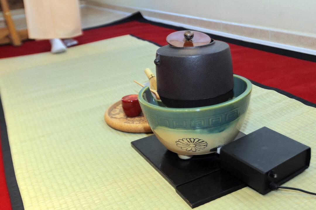 Japoniška arbatos gėrimo ceremonija