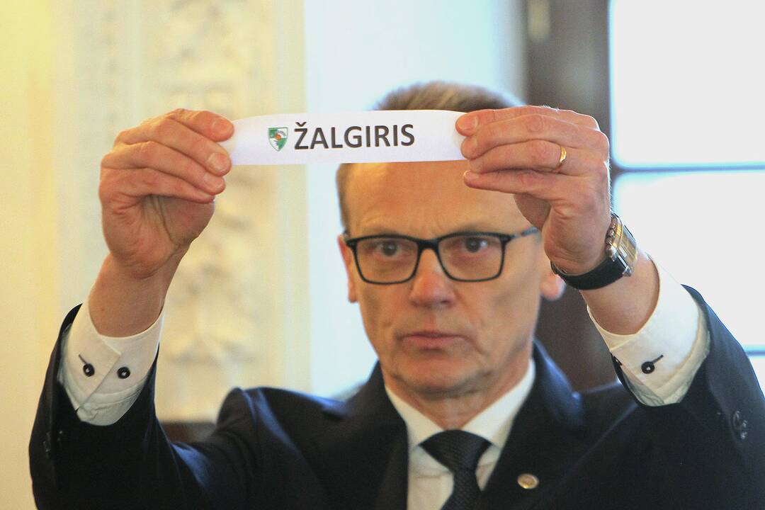 Karaliaus Mindaugo taurės burtų traukimas