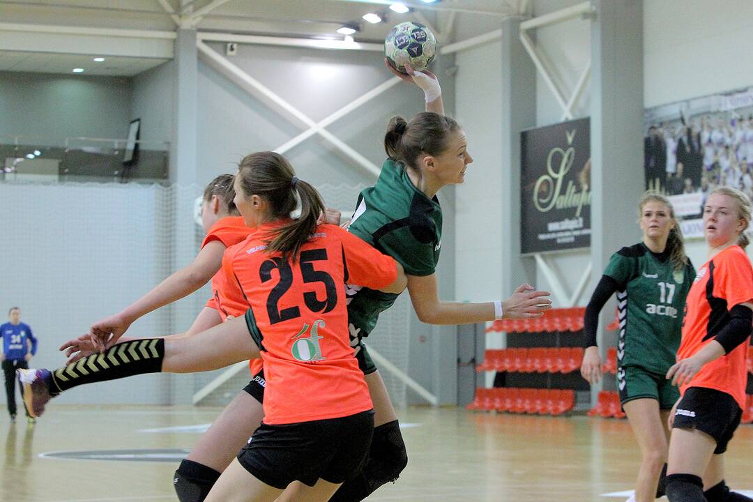 LRF moterų taurės pusfinaliai