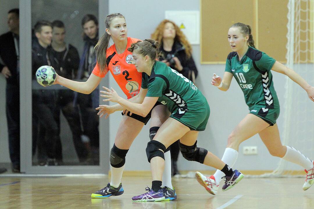 LRF moterų taurės pusfinaliai