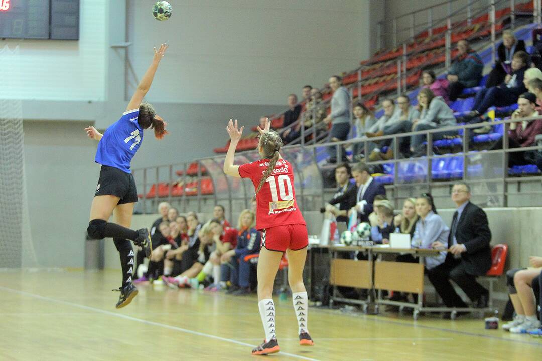 LRF moterų taurės pusfinaliai