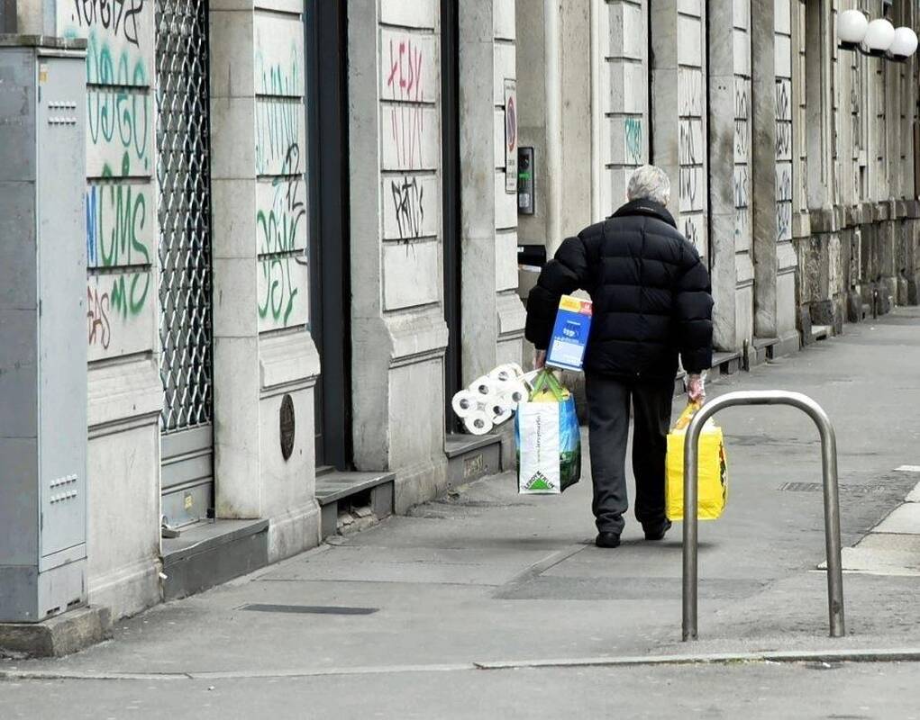 Lietuvoje pirmadienį planuojama įvesti karantiną: 15 svarstomų ribojimų