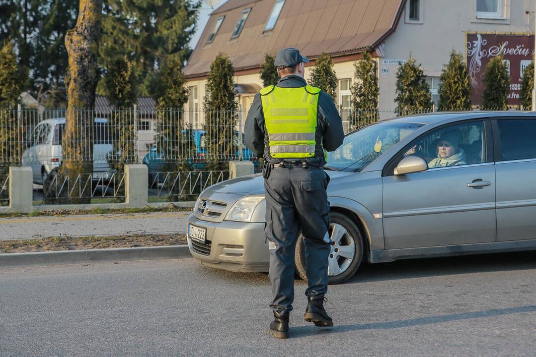 Policijos reidas