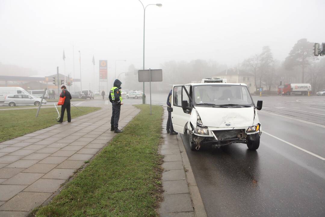 Avarija Lideikio ir Herkaus Manto gatvių sankryžoje