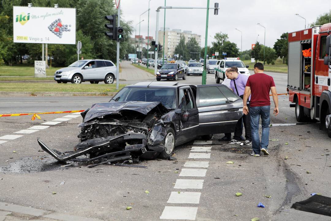 Klaipėdoje - tragiška avarija: žuvo du žmonės