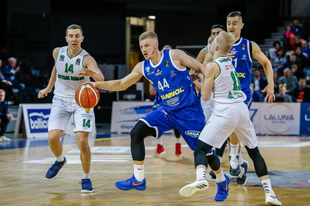 LKL: "Neptūnas" - "Dzūkija" 70:68