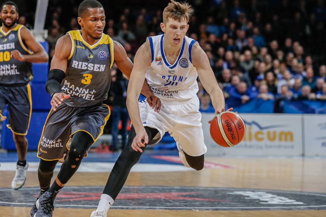 Klaipėdos "Neptūnas" - Liudvigsburgo „MHP Riesen“ 52:68