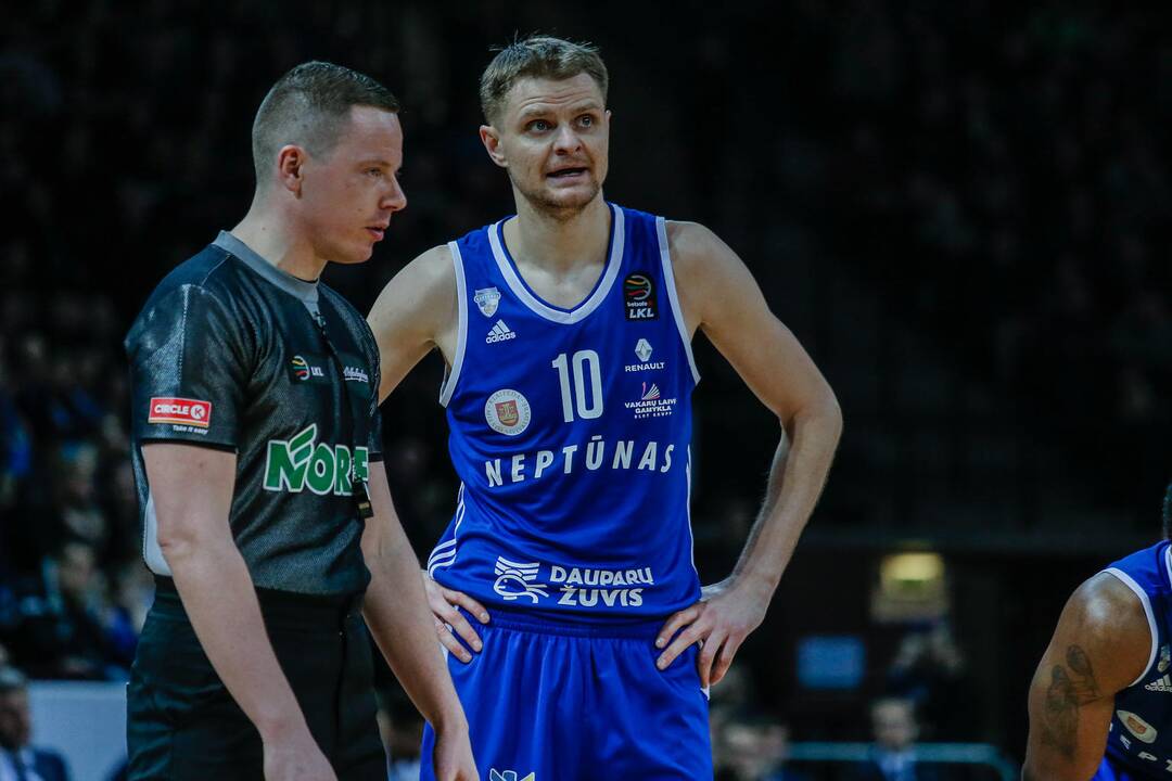 "Neptūnas" - "Žalgiris" 75:83