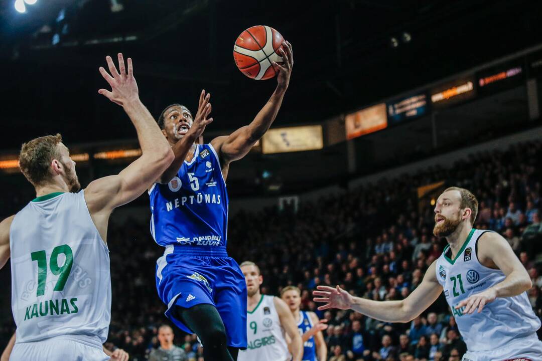 "Neptūnas" - "Žalgiris" 75:83