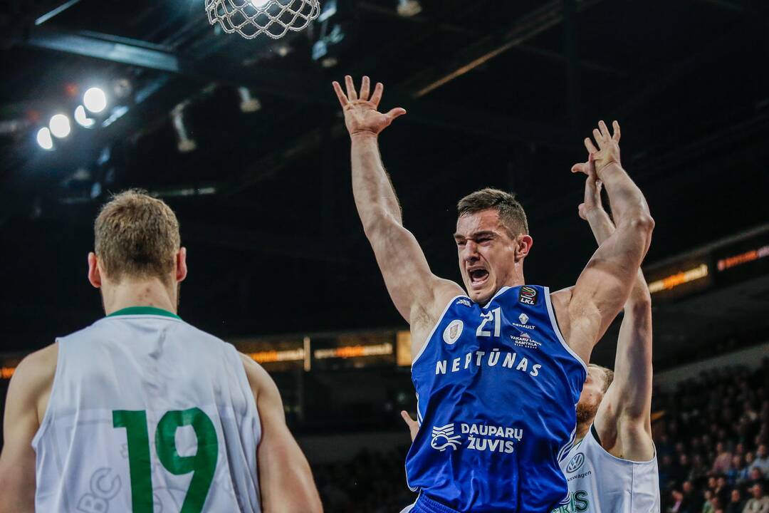 "Neptūnas" - "Žalgiris" 75:83