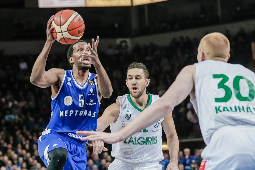 "Neptūnas" - "Žalgiris" 75:83