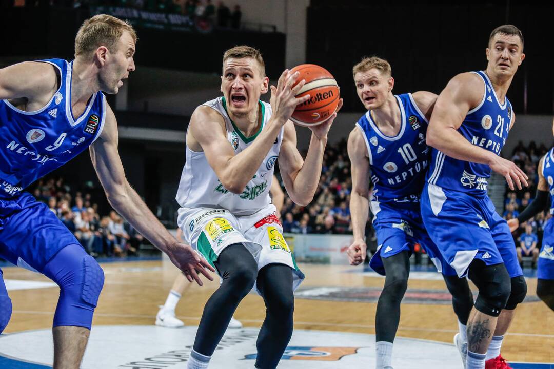 "Neptūnas" - "Žalgiris" 75:83