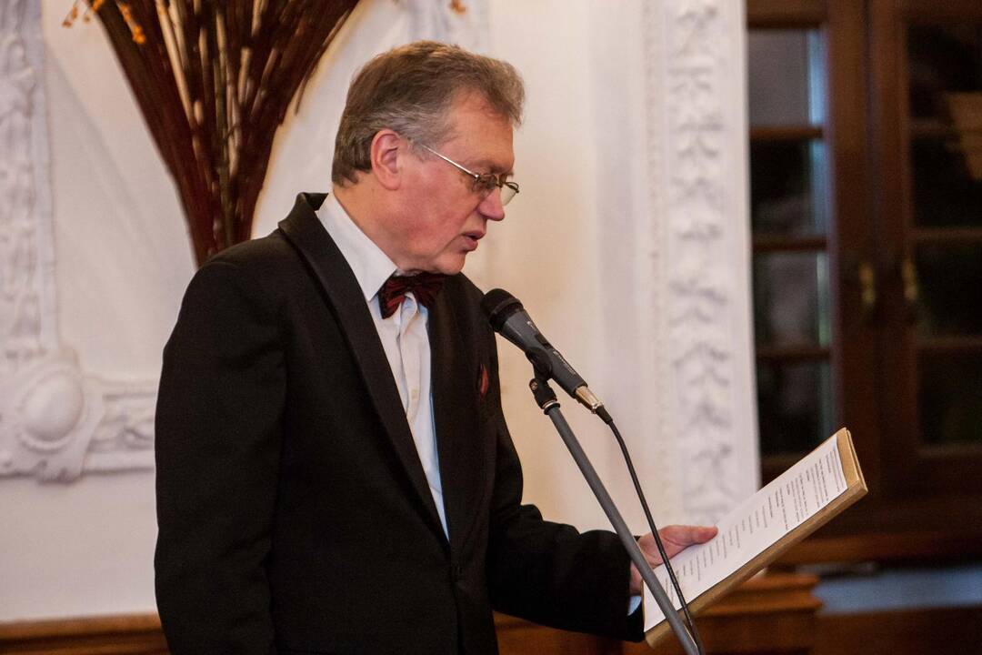 Rotušėje pagerbti nusipelnę moksleiviai ir mokytojai