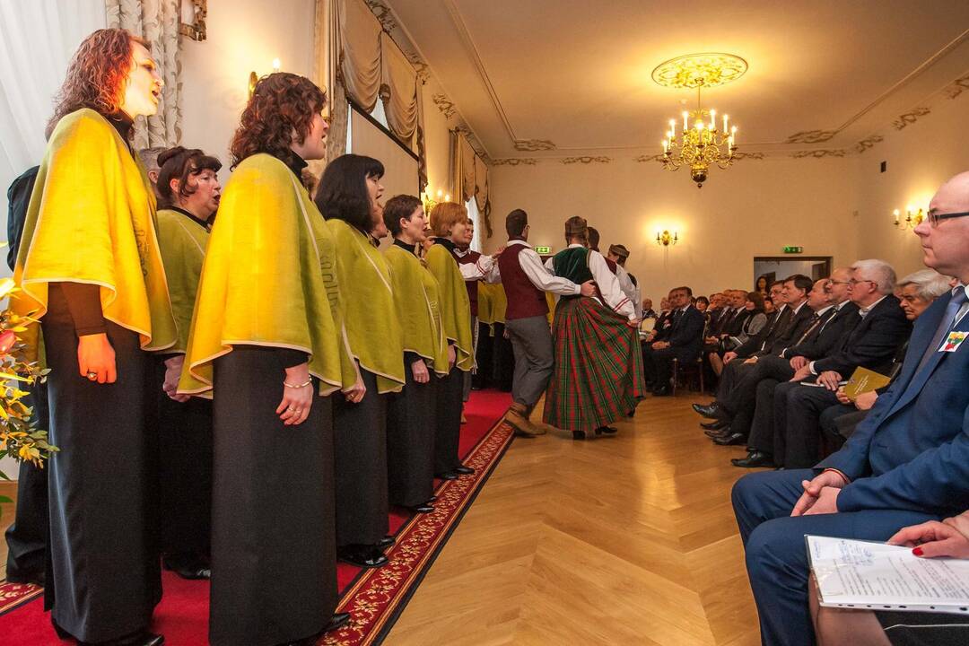 Raudondvaryje pagerbti Kauno rajono šviesuoliai 