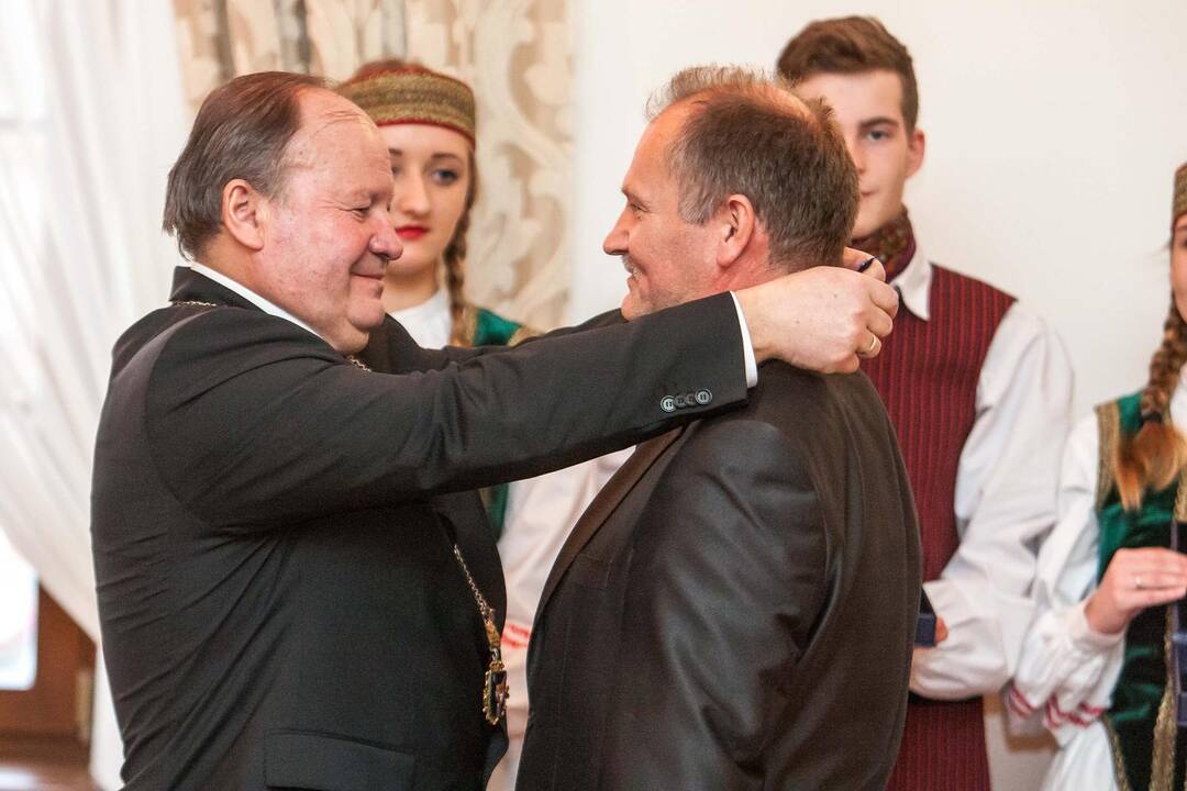 Raudondvaryje pagerbti Kauno rajono šviesuoliai 