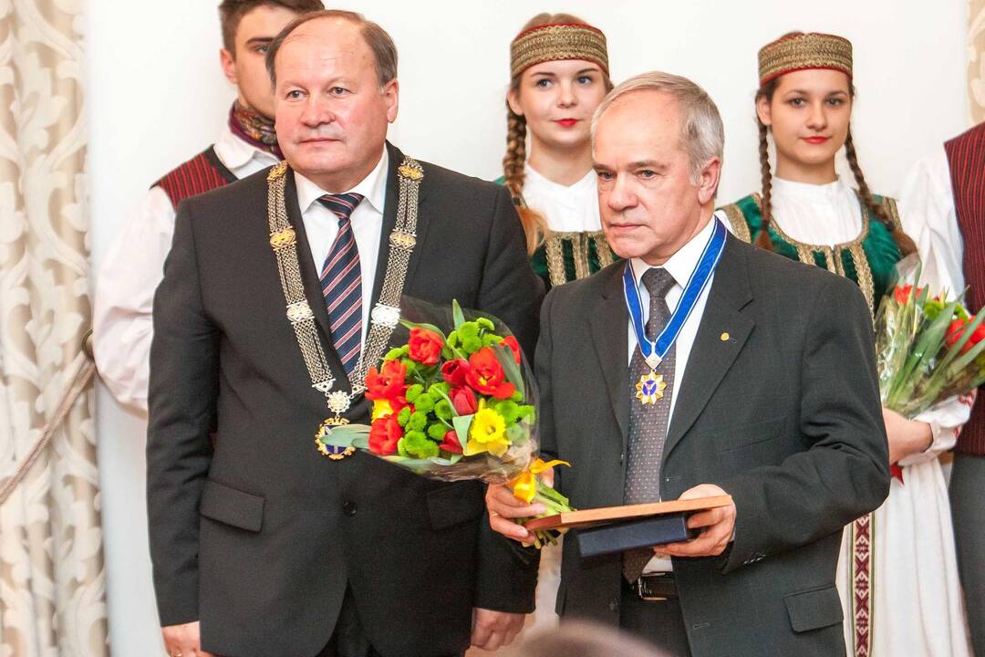 Raudondvaryje pagerbti Kauno rajono šviesuoliai 