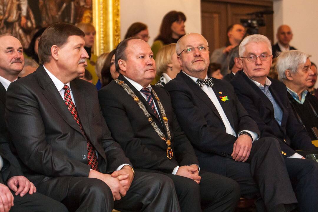 Raudondvaryje pagerbti Kauno rajono šviesuoliai 