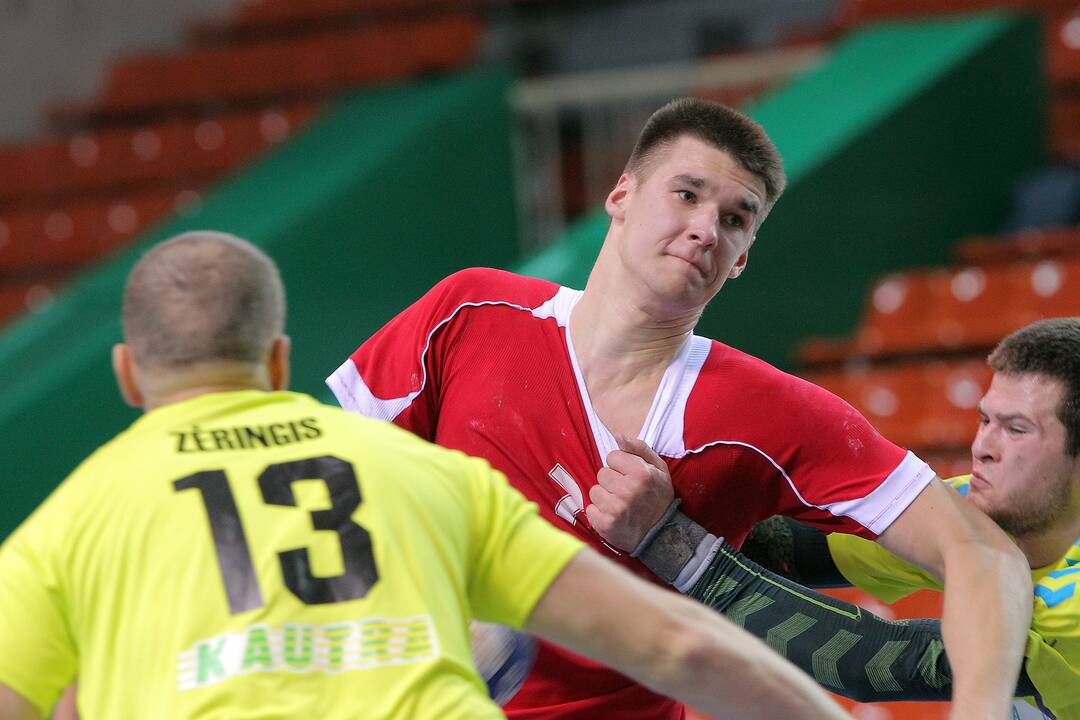 Rankinis: „Granitas-Karys“ – Panevėžio „Grifas“ 24:17