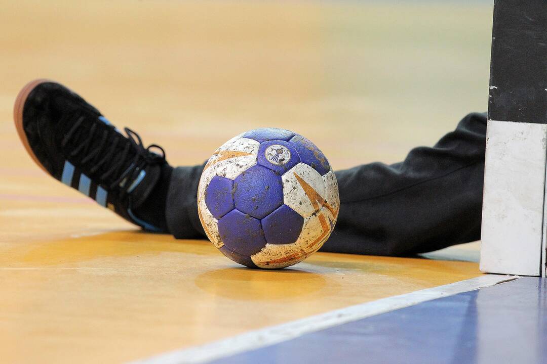 Rankinis: „Granitas-Karys“ – Panevėžio „Grifas“ 24:17