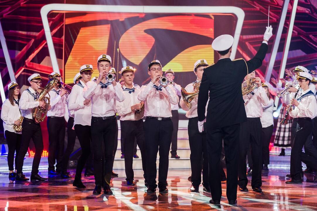 „Vario audroje“ kovos pučiamųjų grandai