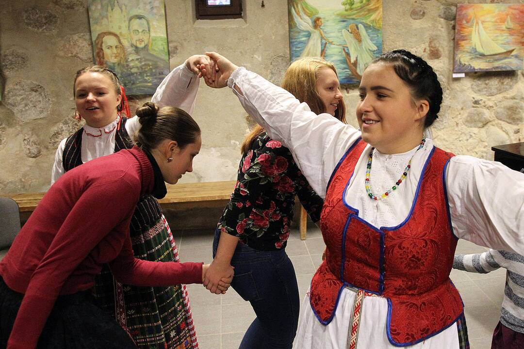„Šauni mūsų šeimynėlė“