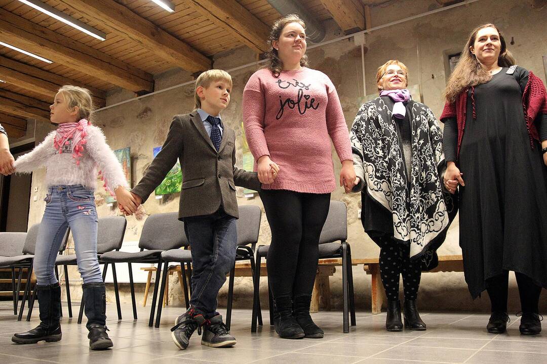„Šauni mūsų šeimynėlė“