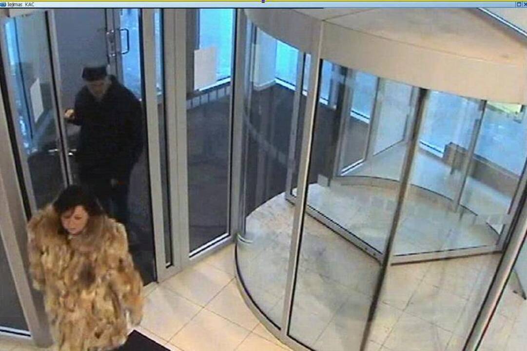 Po pažinties prekybos centre vyriškis pasijuto apvogtas