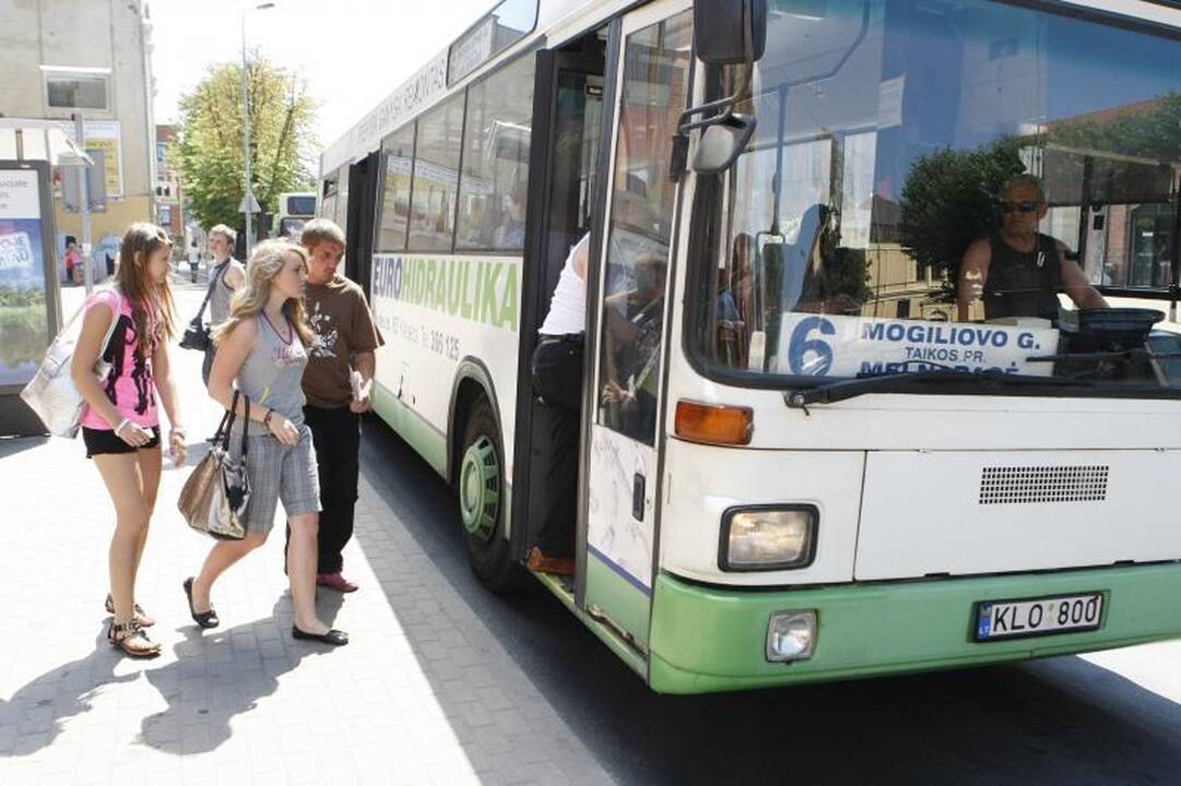 Klaipėdiečiai gegužę dažniau važiavo miesto autobusais