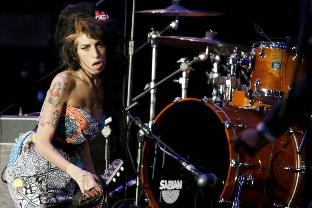 A. Winehouse skrodimas nebus atliktas bent iki pirmadienio