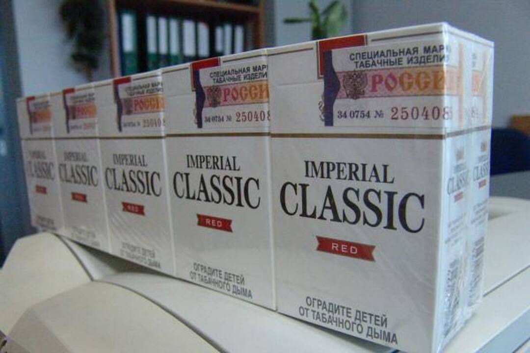 Kontrabandinių cigarečių slėptuvė - priekabų šaldytuvai 