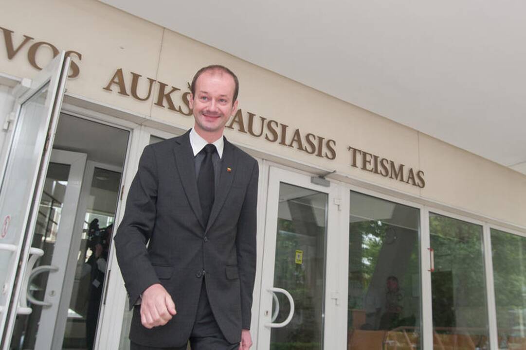 R.Žilinskas prašo nutraukti jo bylą