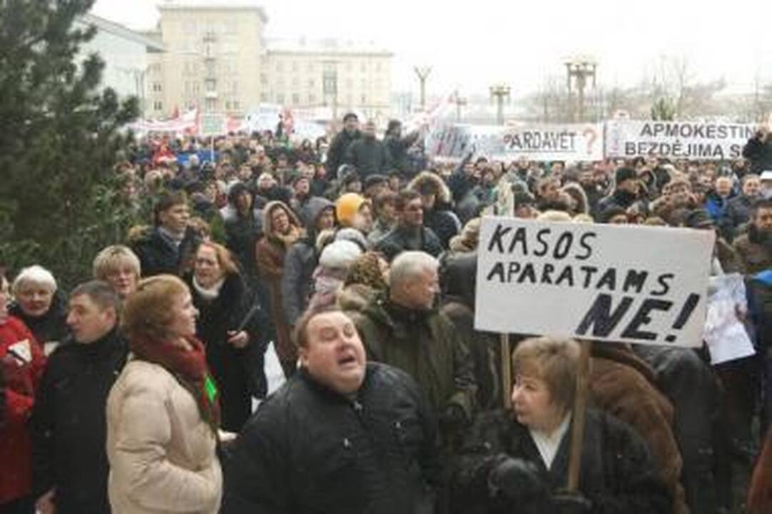 Mitingo vieta vis dar nežinoma
