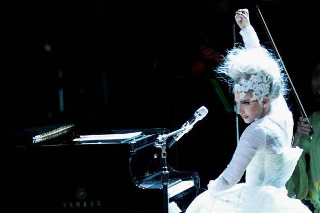 Lady Gaga ir Bruni-Sarkozy – skoningiausiai besirengiančios garsenybės