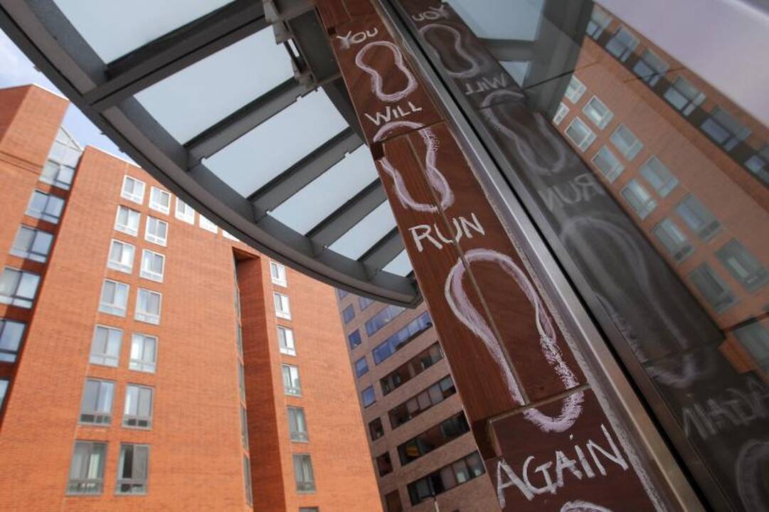 Savaitę po Bostono maratono gyventojai paminėjo tylos minute