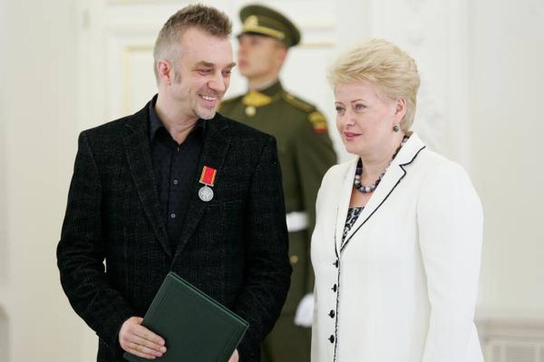 D.Grybauskaitė įteikė apdovanojimus už nuopelnus Lietuvai