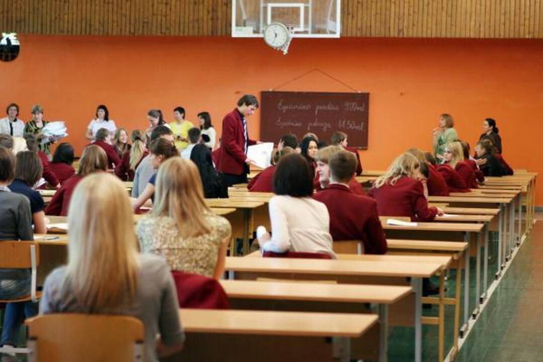Du vilniečiai gavo po keturis "šimtukus" brandos egzaminuose