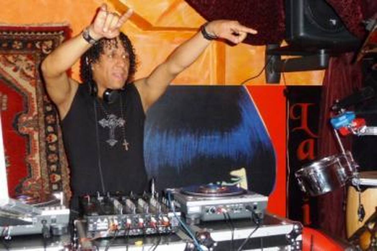 "Latino" bare - merginų numylėtinis iš Venesuelos