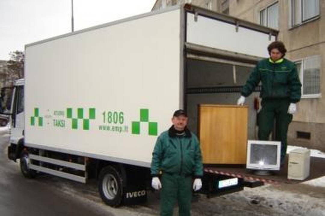 Stambiųjų atliekų išvežimui - žaliasis taksi