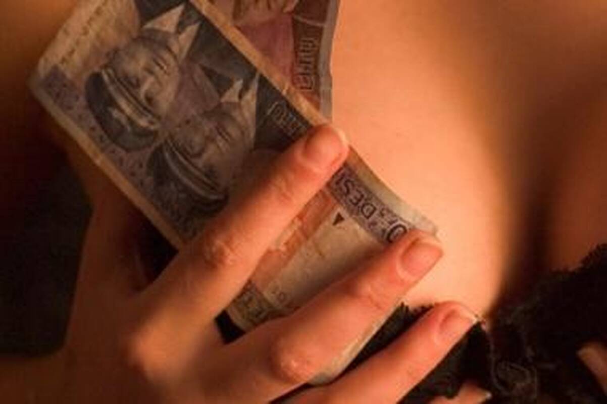 Erotinio masažo „specialistė“ nubausta už prostituciją