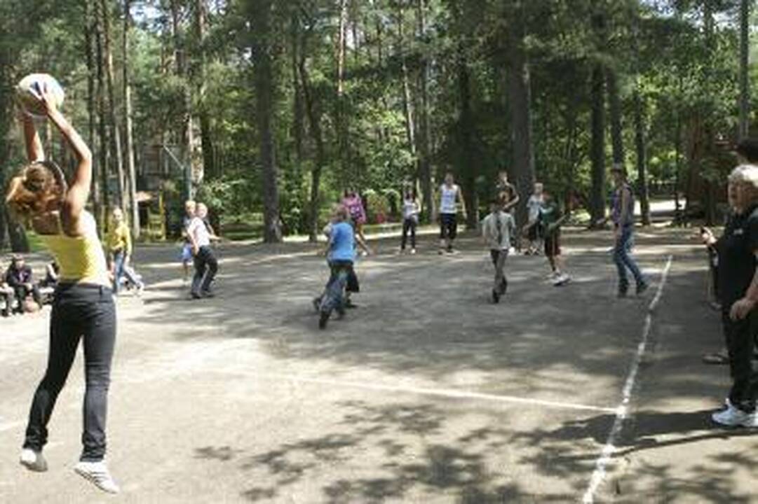 Verkių seniūnijoje tęsiasi nemokama vasaros stovykla vaikams