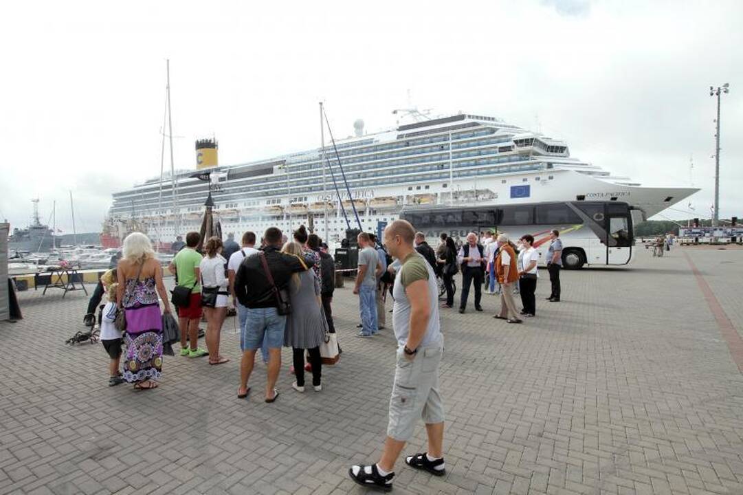 Uostamiestyje vieši jūrų milžinas – „Costa Pacifica“