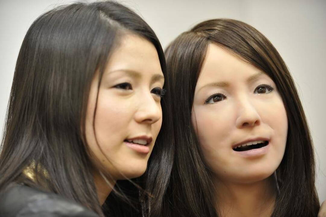 Atsargiai! Neįsimylėkite! Ji – tik robotas „Geminoid F”