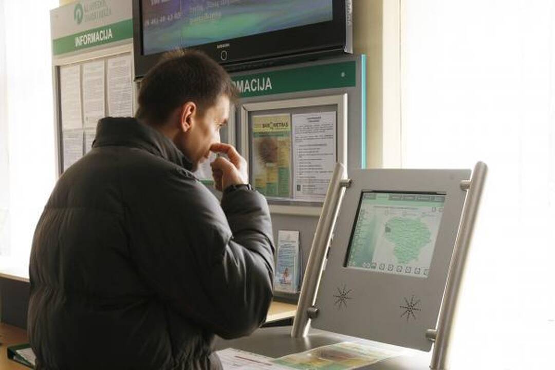 Nedarbo lygis didžiuosiuose miestuose siekė 13-17 proc.