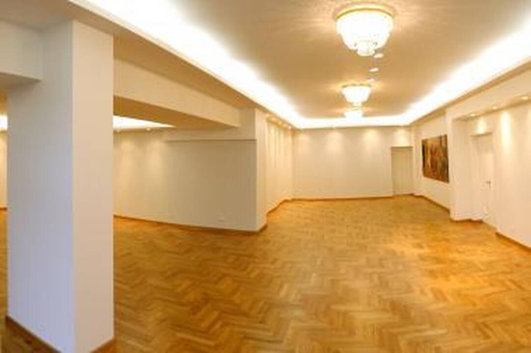 Muzikiniame teatre atgimė baltoji salė