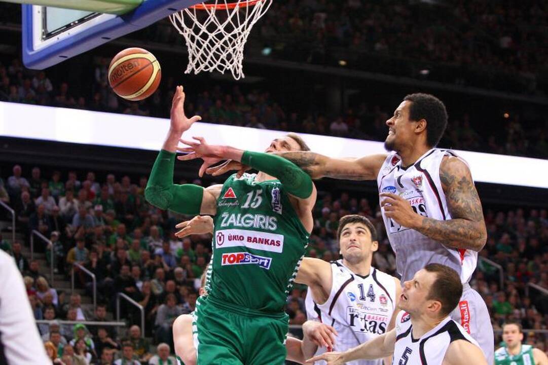 Kaunas švenčia: „Žalgiris“ skambiai apgynė LKL čempionų titulą