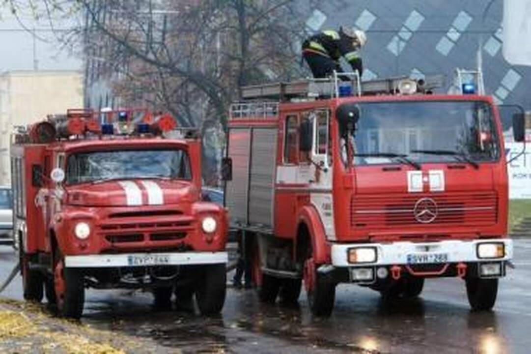 Vilniaus ugniagesiams teko daug dirbti 