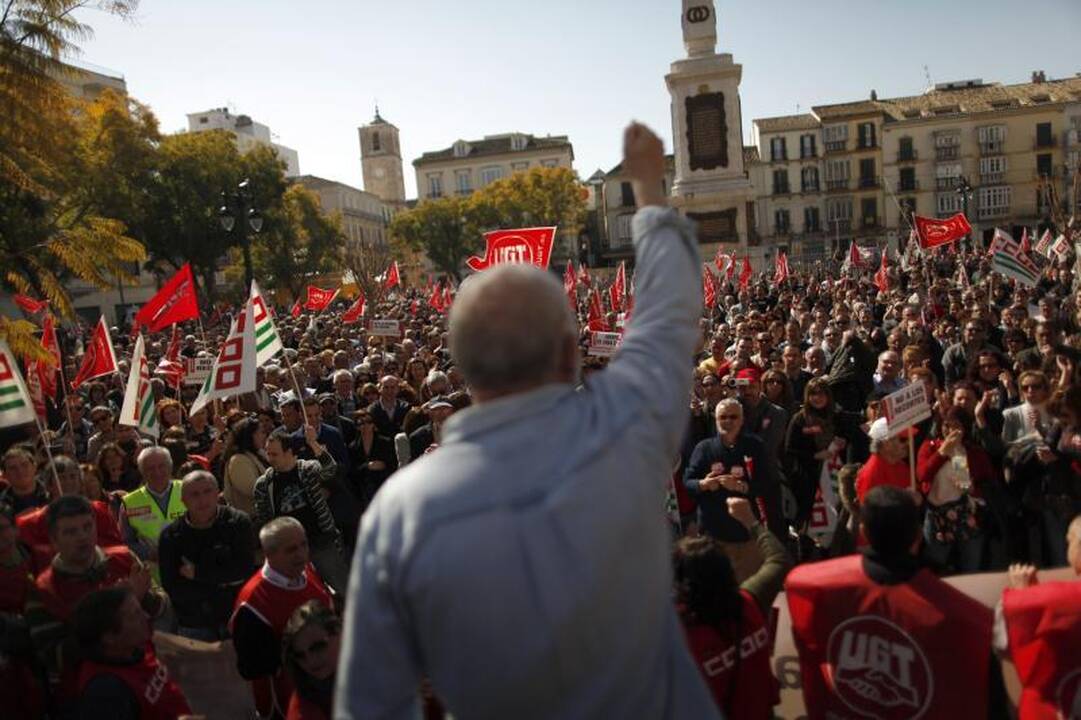 Ispanai išėjo į gatves protestuoti prieš darbo teisės reformas 