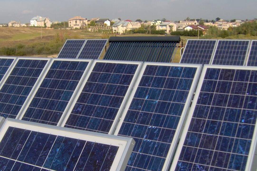 Užuot stabdžius Saulės energijos bumą, vertėtų jį „įdarbinti"?