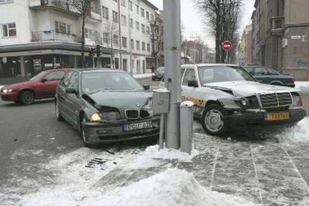 Dvi dienas iš eilės - po avariją toje pačioje vietoje