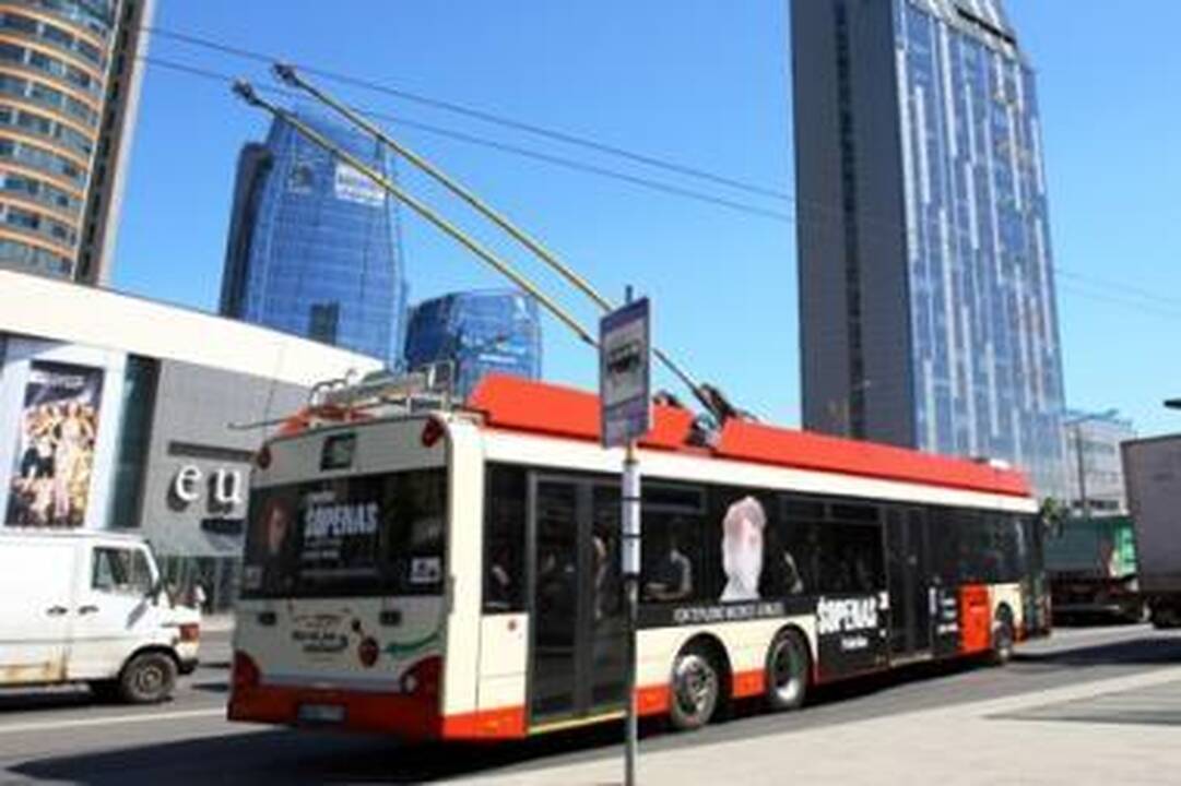 Vilniaus troleibusų vairuotojai grasina streikais (papildyta)